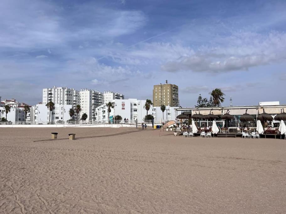 Apto. En La Playa Del Parque Natural Los Turunos El Puerto de Santa María Zewnętrze zdjęcie